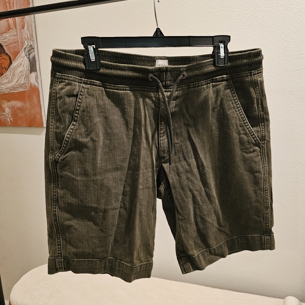 Mens Olive Green Summer Shorts